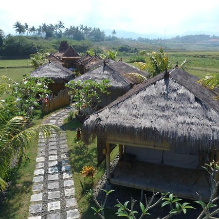 Bali Tiger Surf and Beach Camp Hotel Pulukan Exterior foto