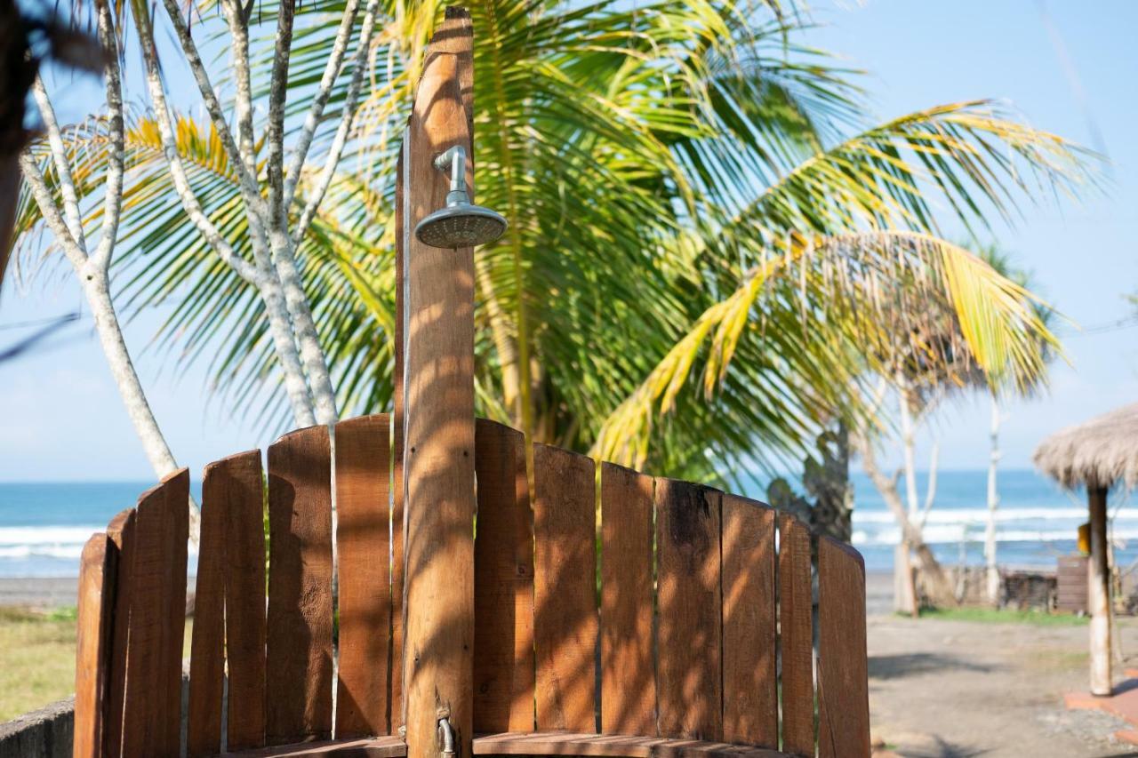 Bali Tiger Surf and Beach Camp Hotel Pulukan Exterior foto